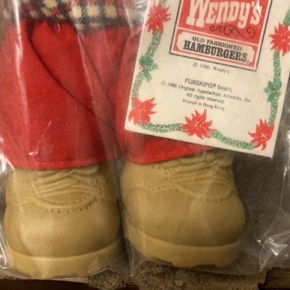 NEW IN PACKAGING! VINTAGE WENDY'S FURSKIN BEARS - Picture 5 of 13